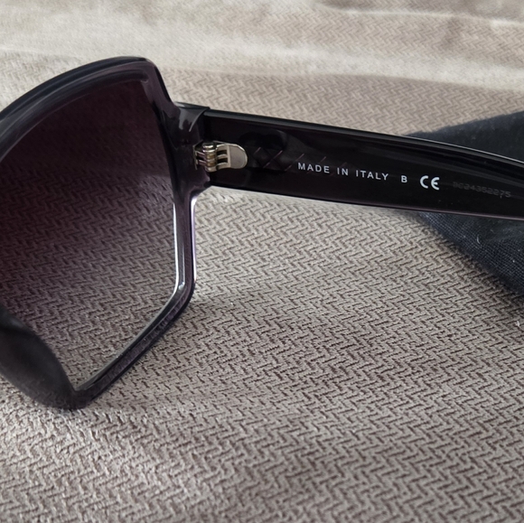 Never worn - Picture 3 of 6